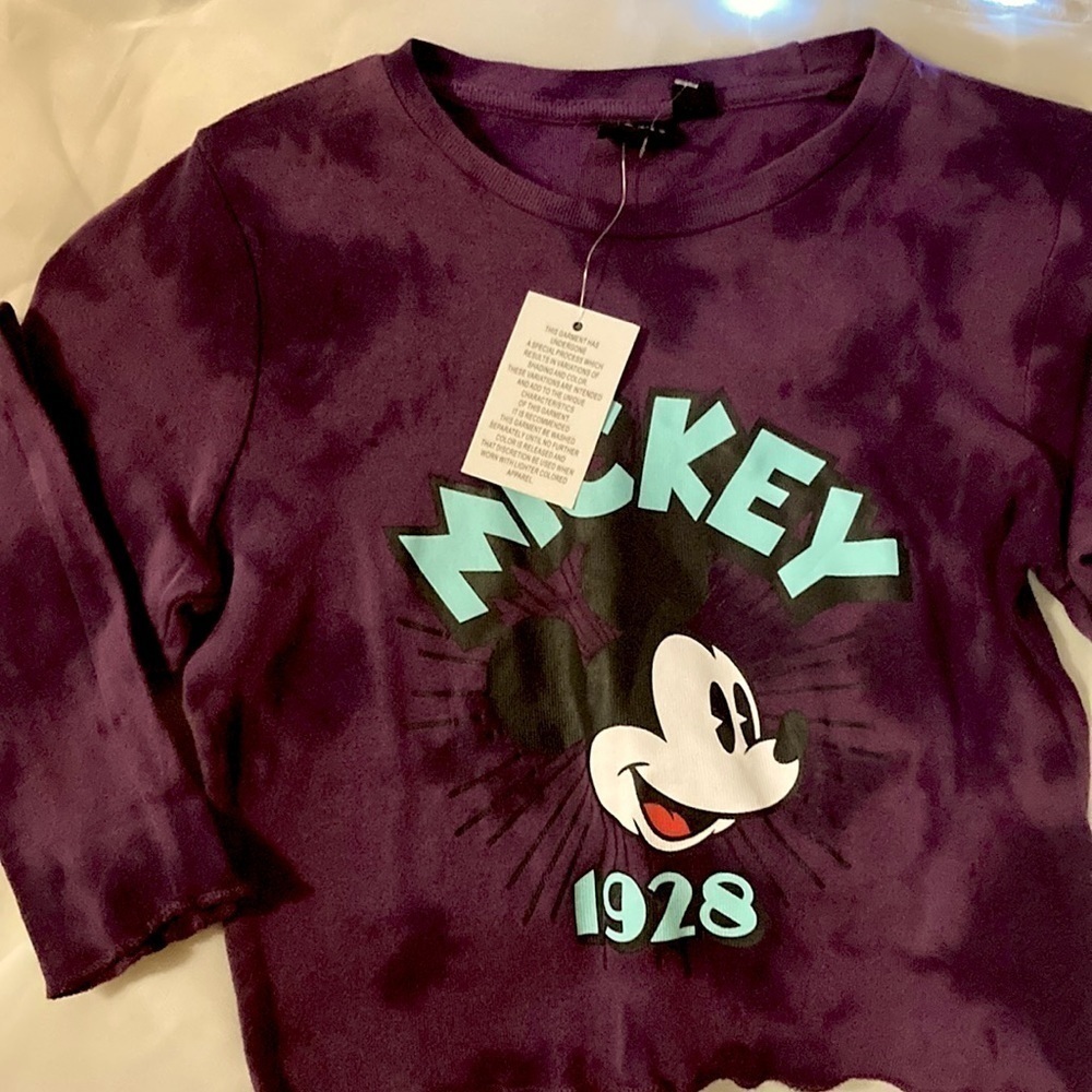Disney Mickey House kids shirt x small